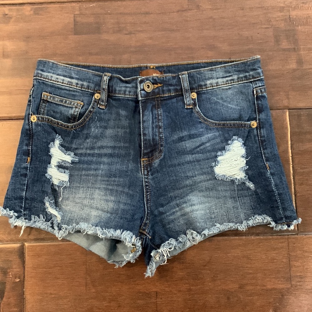 Edyson size 29 shorts